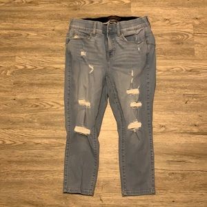 Light wash cropped ripped jeans